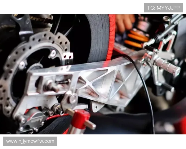 全面解析现代摩托车比赛规则与竞赛安全管理要点及发展趋势新动向研